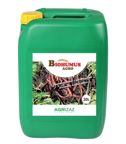 Zielony kanister 20L naturalnego nawozu Biohumus Agro marki Agrizaz na białym tle